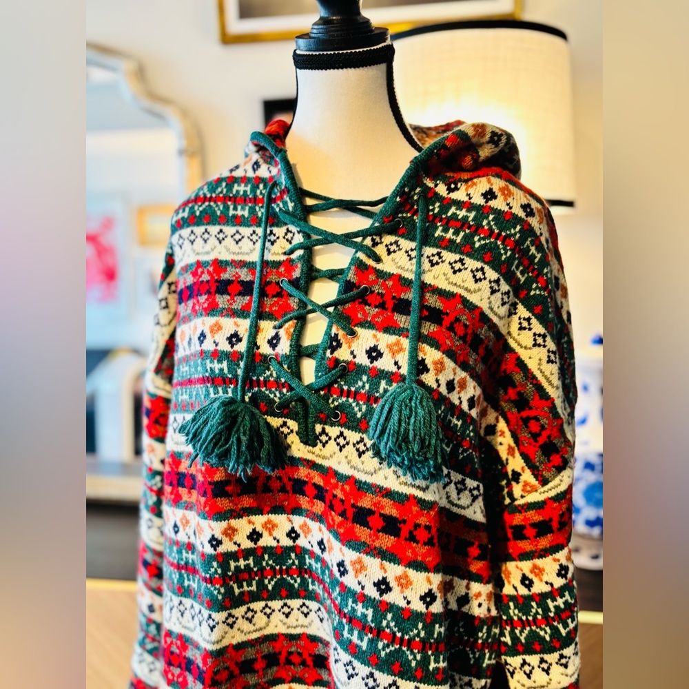 ZARA Nordic Colorful Hooded Poncho with Tassels - Picture 5 of 12